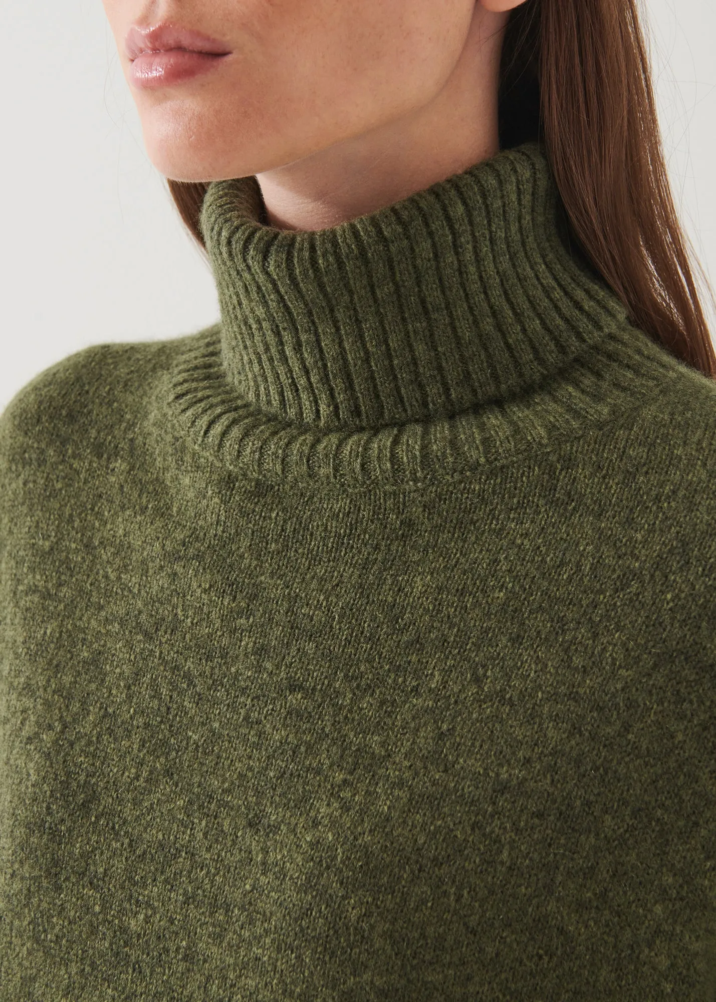 CASHMERE BLEND TURTLENECK