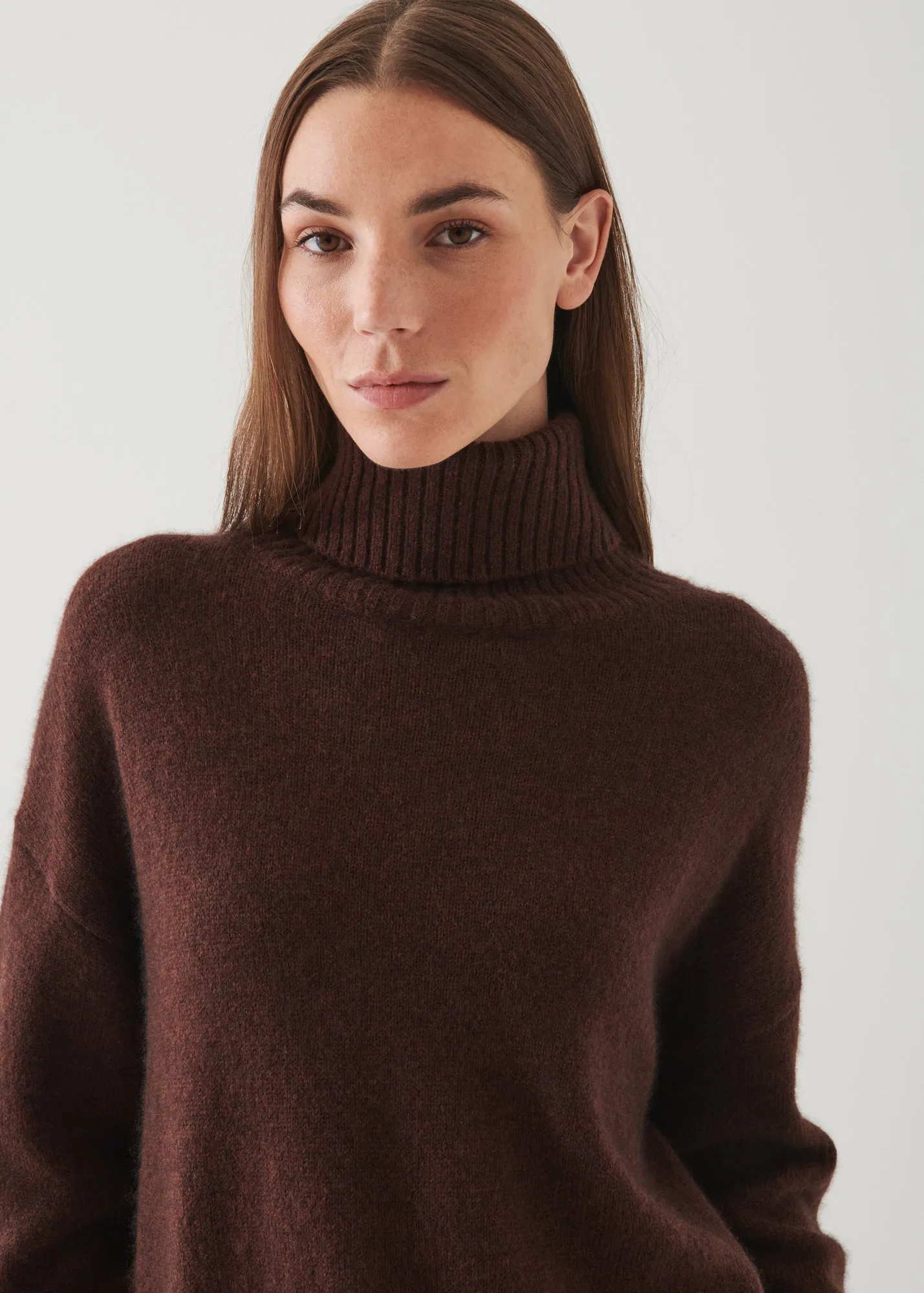 CASHMERE BLEND TURTLENECK