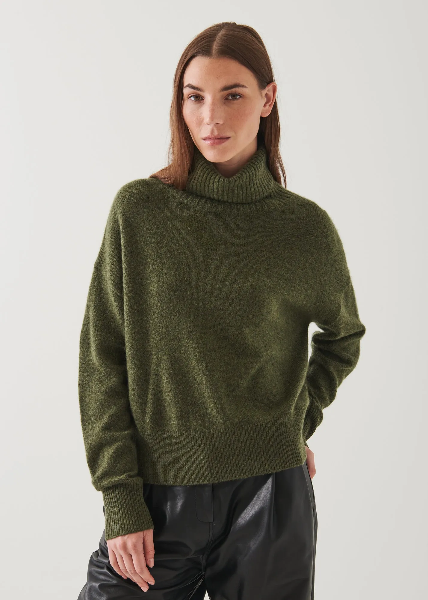 CASHMERE BLEND TURTLENECK