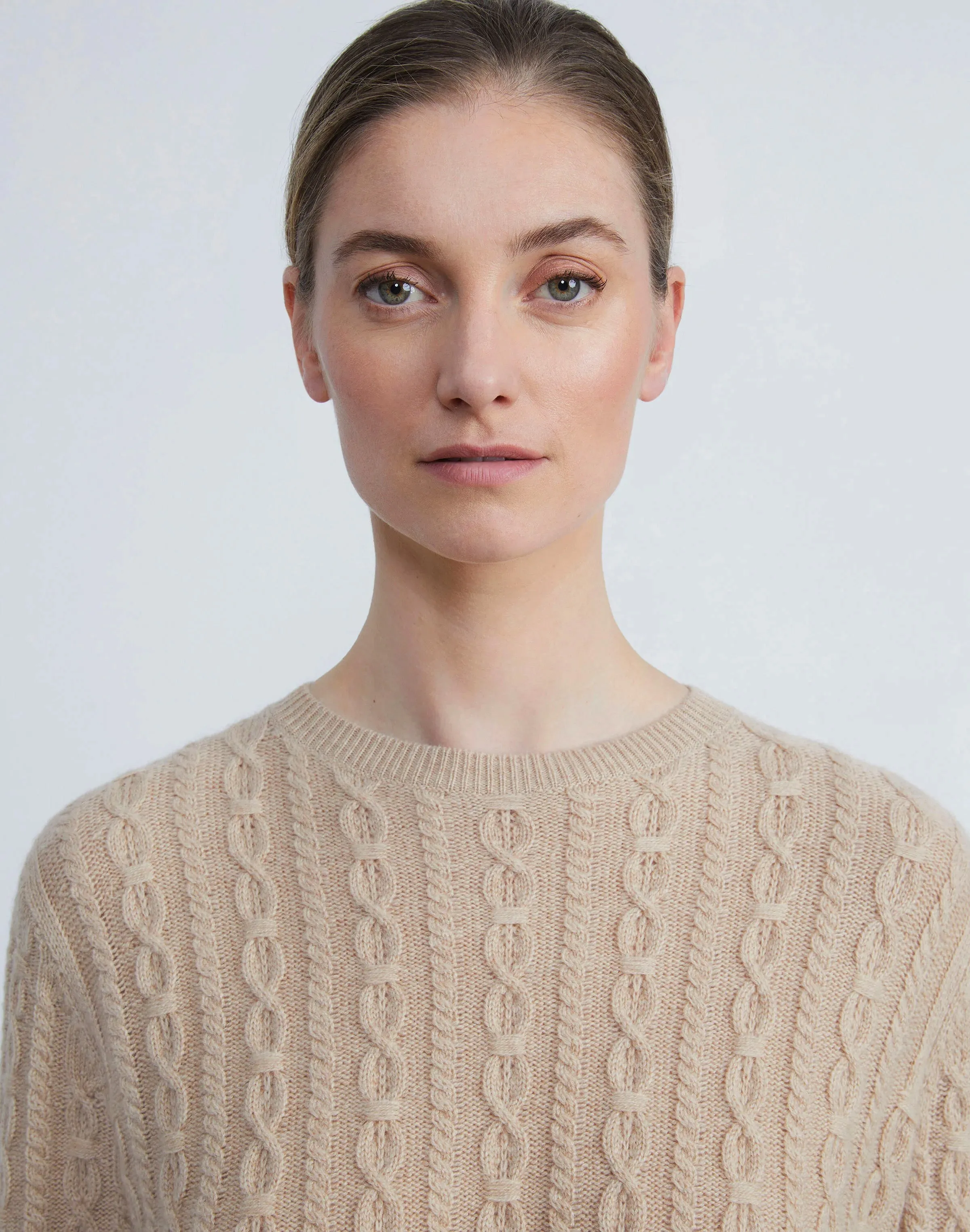 Premium Cashmere Cable-Knit Sweater