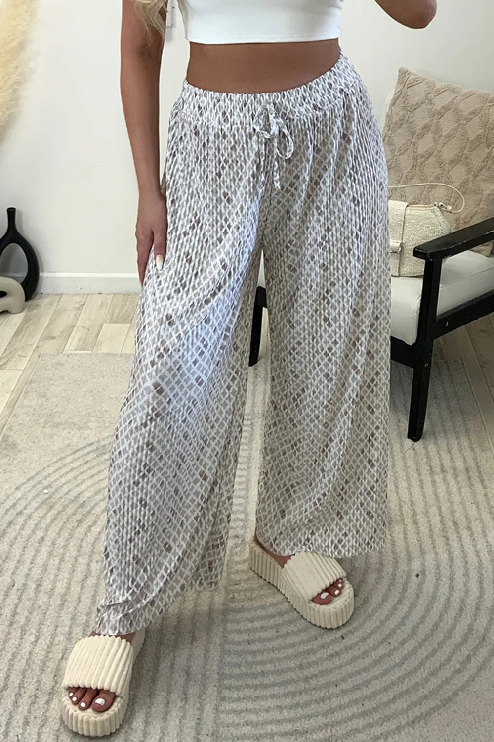 Christie White and Beige Plisse Patterned Wide Leg Trousers