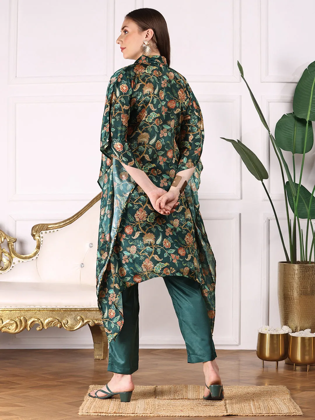 Ishin Women Green Floral Printed Asymmetric Kimono Sleeve Kaftan Kurta with Trousers