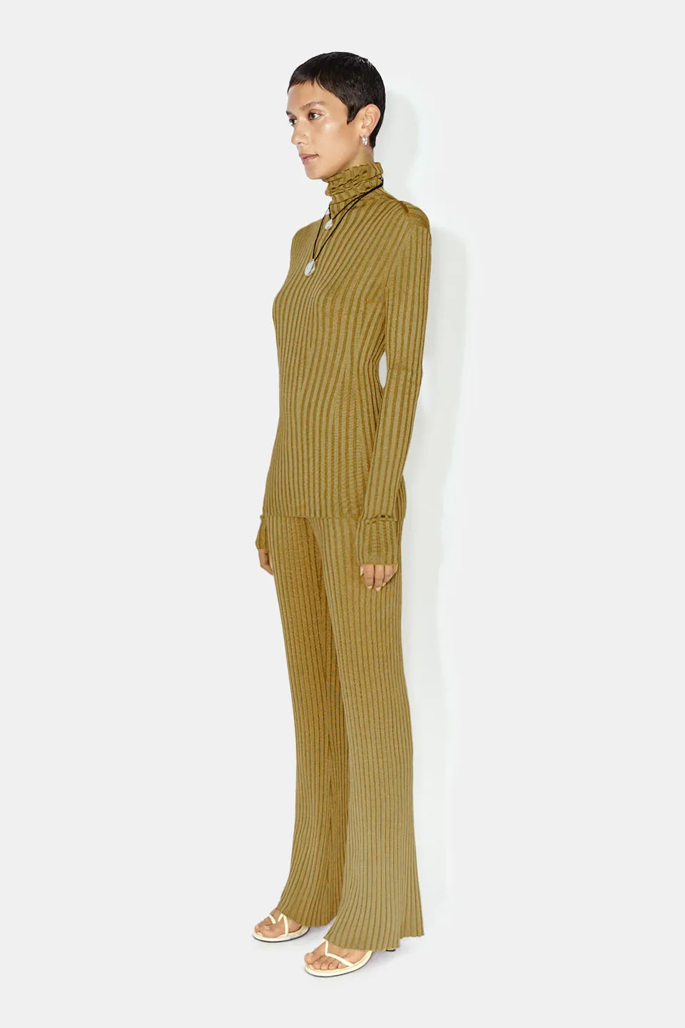 Rhea Lounge Turtleneck - Olive