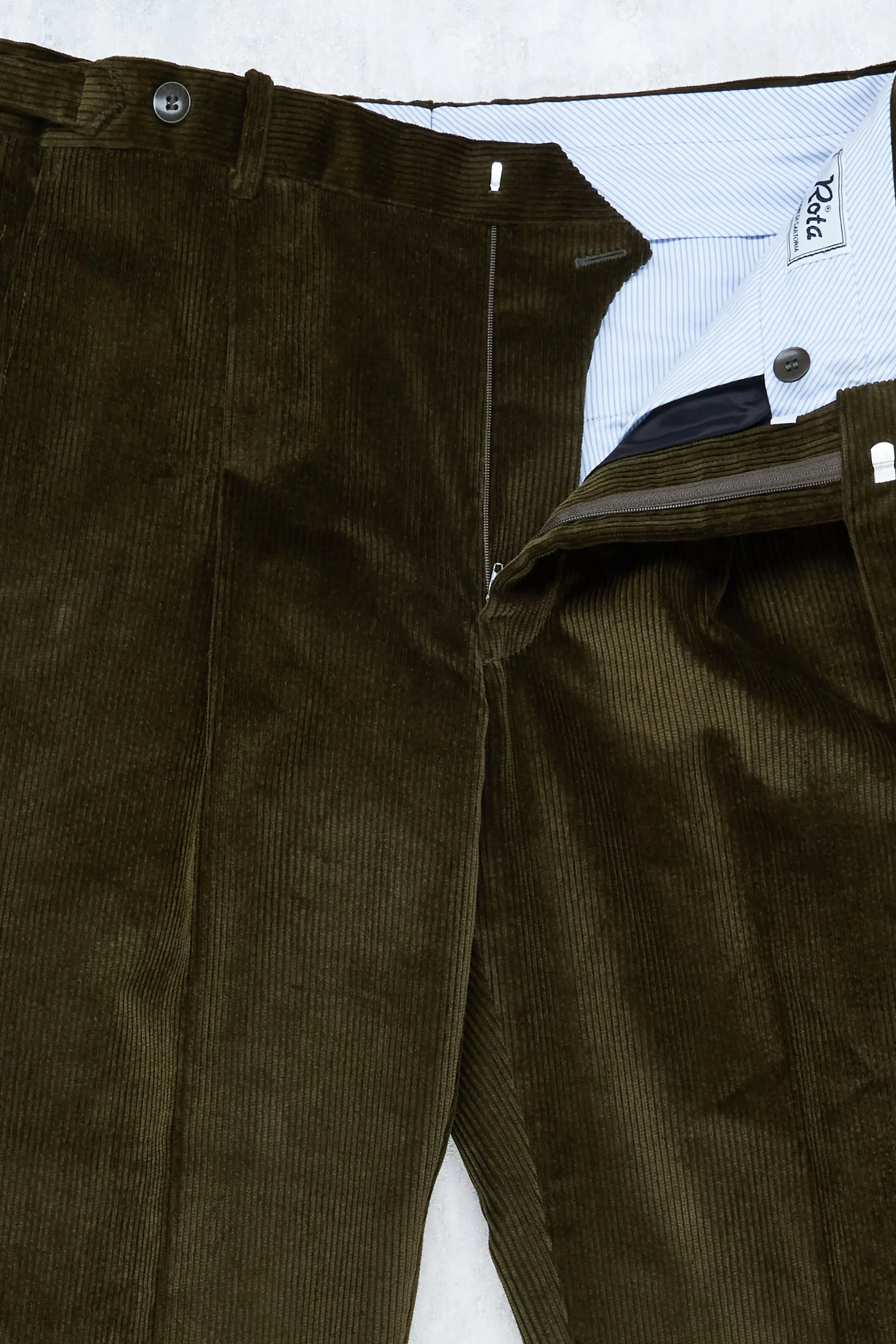 Rota 609/62 Olive Green Corduroy Trousers