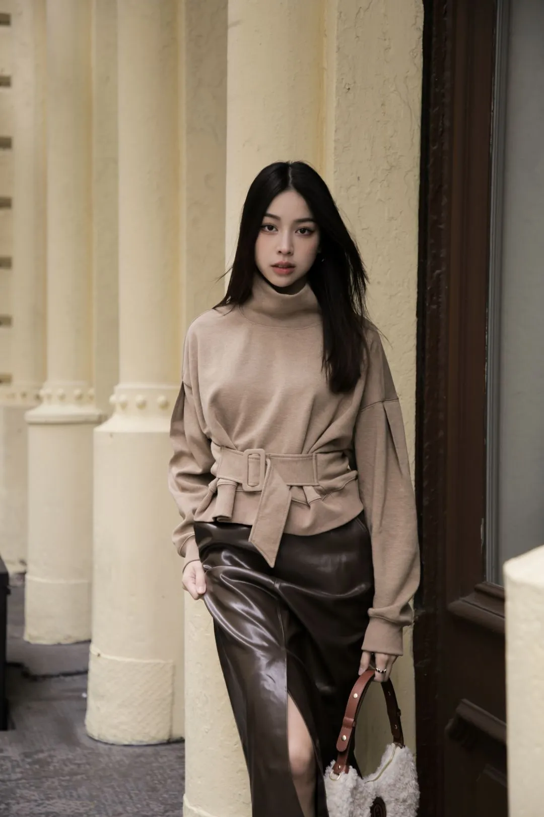 Turtleneck sweatshirt with belt